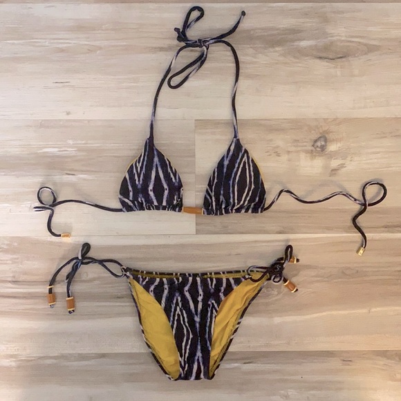 ❤️ Vix Swimwear String Bikini Set NWOT - Picture 2 of 11